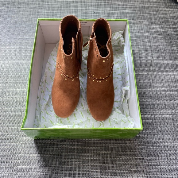 NIB Sam Edelman Suede Boots - Picture 2 of 4